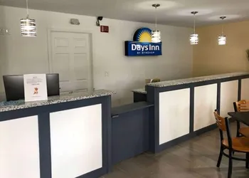 Days Inn by Wyndham Cape Carteret near Emerald Isle hotel thumbnail 3