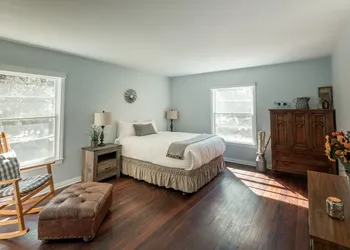 Apple Tree Inn hotel thumbnail 7