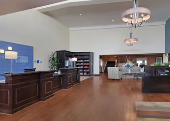 Holiday Inn Express Port Hueneme by IHG hotel thumbnail 2