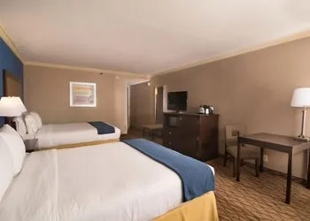 Holiday Inn Express Port Hueneme by IHG hotel thumbnail 7