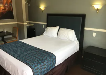 Hotel Salina Long Beach hotel thumbnail 4