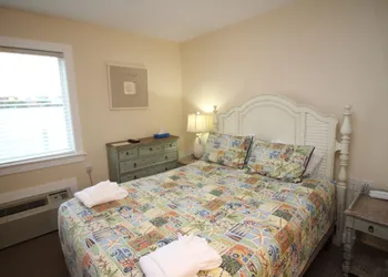 Fin 'n Feather Waterside Inn By Kees Vacations hotel thumbnail 3
