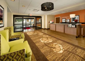 Hampton Inn Uvalde hotel thumbnail 2