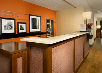 Hampton Inn Uvalde hotel thumbnail 3