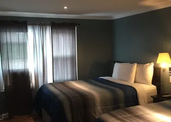 Jones Beach Hotel hotel thumbnail 4