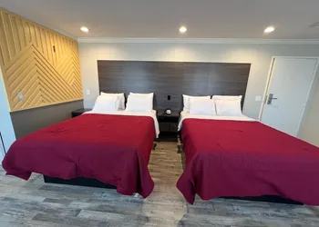 Cloud 9 Inn LAX hotel thumbnail 8
