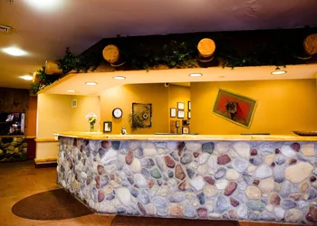 Cranberry Country Lodge hotel thumbnail 2