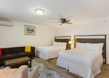 The Palmer House Resort, an Ascend Collection Hotel hotel thumbnail 4