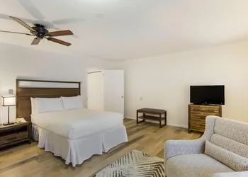The Palmer House Resort, an Ascend Collection Hotel hotel thumbnail 5