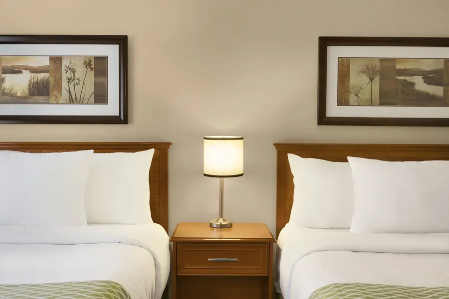 Colonial Square Inn & Suites hotel detail image 6