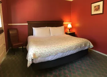 Gold-Inn Hot Springs hotel thumbnail 2