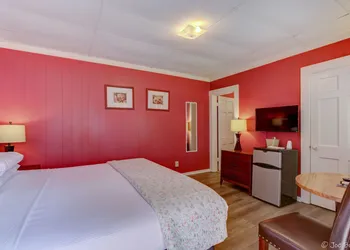 Gold-Inn Hot Springs hotel thumbnail 7
