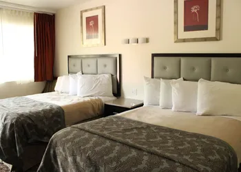 American Travel Inn hotel thumbnail 2