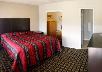 Andrews Motor Inn hotel thumbnail 8