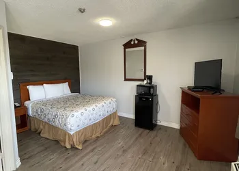 Silverstar Motel hotel thumbnail 4
