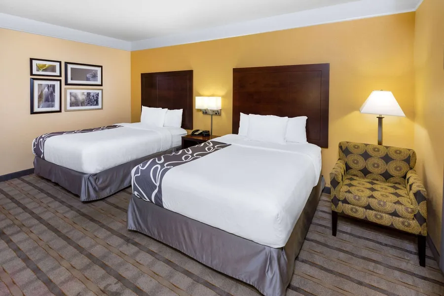 La Quinta Inn & Suites by Wyndham Houston NW Beltway8/WestRD hotel detail image 6