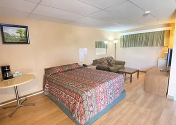Shannon Motel hotel thumbnail 3