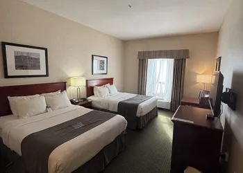 Lakeview Inns & Suites - Slave Lake hotel thumbnail 4