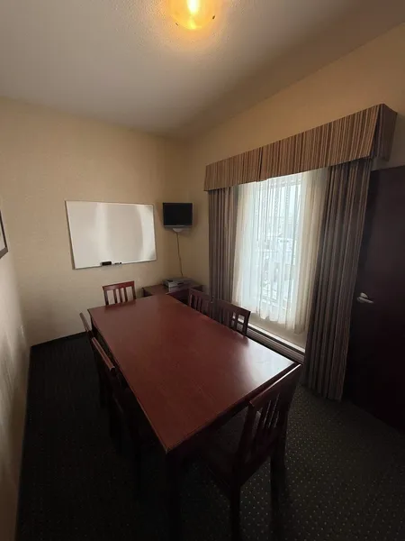 Lakeview Inns & Suites - Slave Lake hotel detail image 6