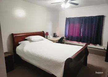 Midway Motel hotel thumbnail 5