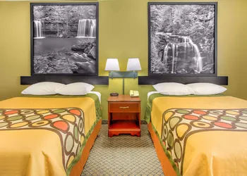 Super 8 by Wyndham Galva hotel thumbnail 5