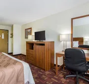 Econo Lodge Luverne I-90 hotel detail image 7