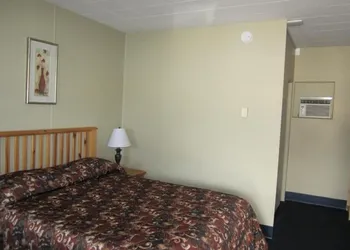 Schell Motel hotel thumbnail 4
