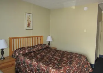 Schell Motel hotel thumbnail 5