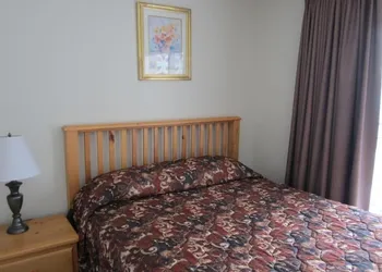 Schell Motel hotel thumbnail 6