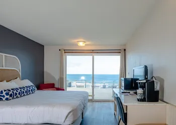 Seagull Beachfront Inn hotel thumbnail 8
