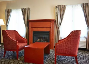 Quality Inn hotel thumbnail 2