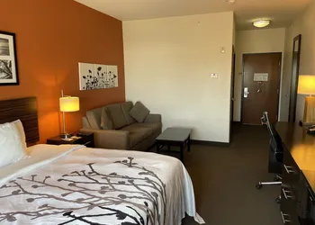 Sleep Inn & Suites Hennessey hotel thumbnail 3
