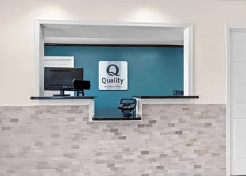 Quality Inn Eastman hotel thumbnail 4