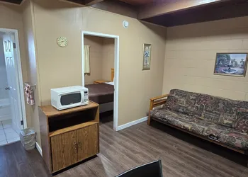 Flamingo Motel hotel thumbnail 2
