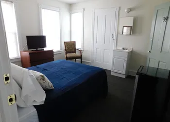 Blue Water Inn hotel thumbnail 7