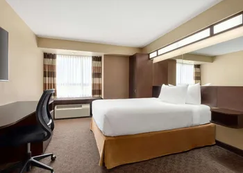 Microtel Inn & Suites by Wyndham Weyburn hotel thumbnail 5