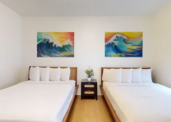 The Cove hotel thumbnail 2