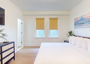 The Cove hotel thumbnail 3