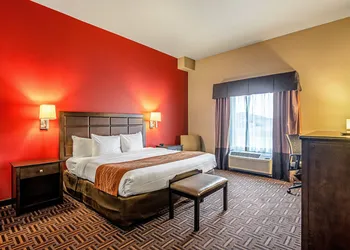 Sonesta Essential Minot hotel thumbnail 5