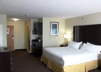 Holiday Inn Express Yorkton East by IHG hotel thumbnail 7