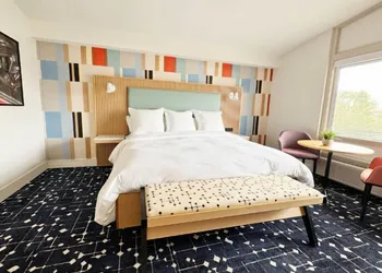 Colony House Motor Lodge hotel thumbnail 4