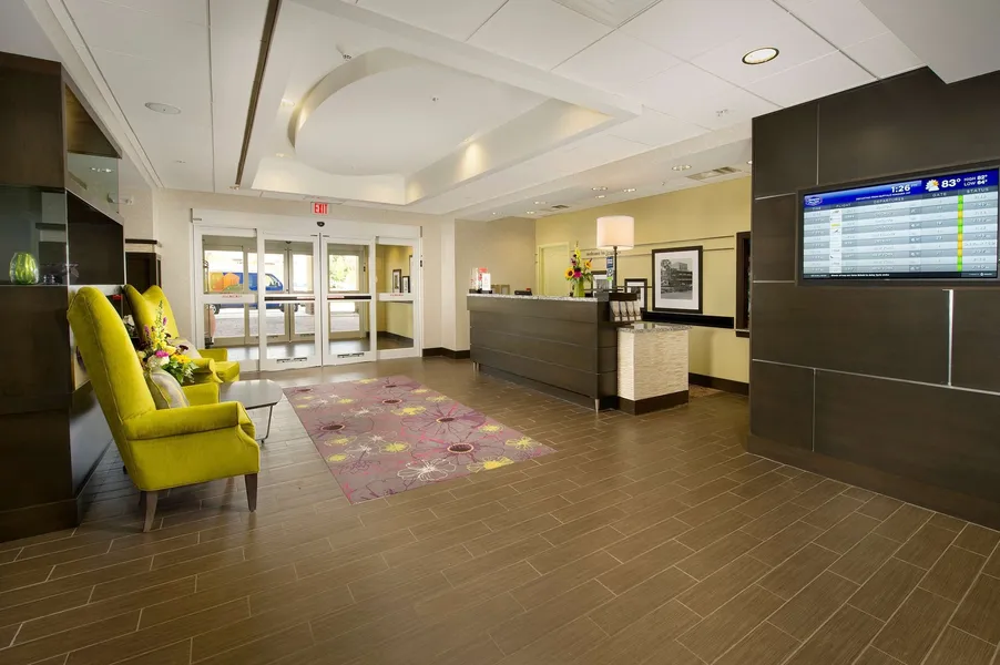Hampton Inn & Suites Buffalo Airport hotel detail image 2