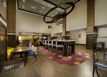 Hampton Inn & Suites Buffalo Airport hotel thumbnail 3