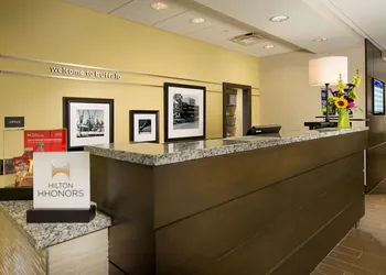 Hampton Inn & Suites Buffalo Airport hotel thumbnail 4