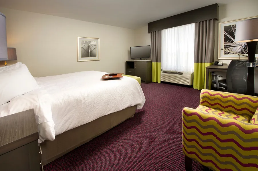 Hampton Inn & Suites Buffalo Airport hotel detail image 6