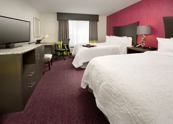 Hampton Inn & Suites Buffalo Airport hotel thumbnail 8