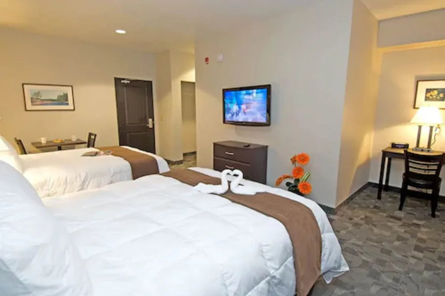 Midland Inn & Suites hotel detail image 6