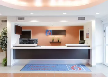 Motel 6 Brandon, MB hotel thumbnail 2