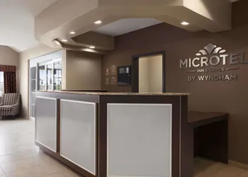 Microtel Inn & Suites by Wyndham Cotulla hotel thumbnail 2