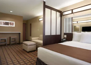 Microtel Inn & Suites by Wyndham Cotulla hotel thumbnail 7